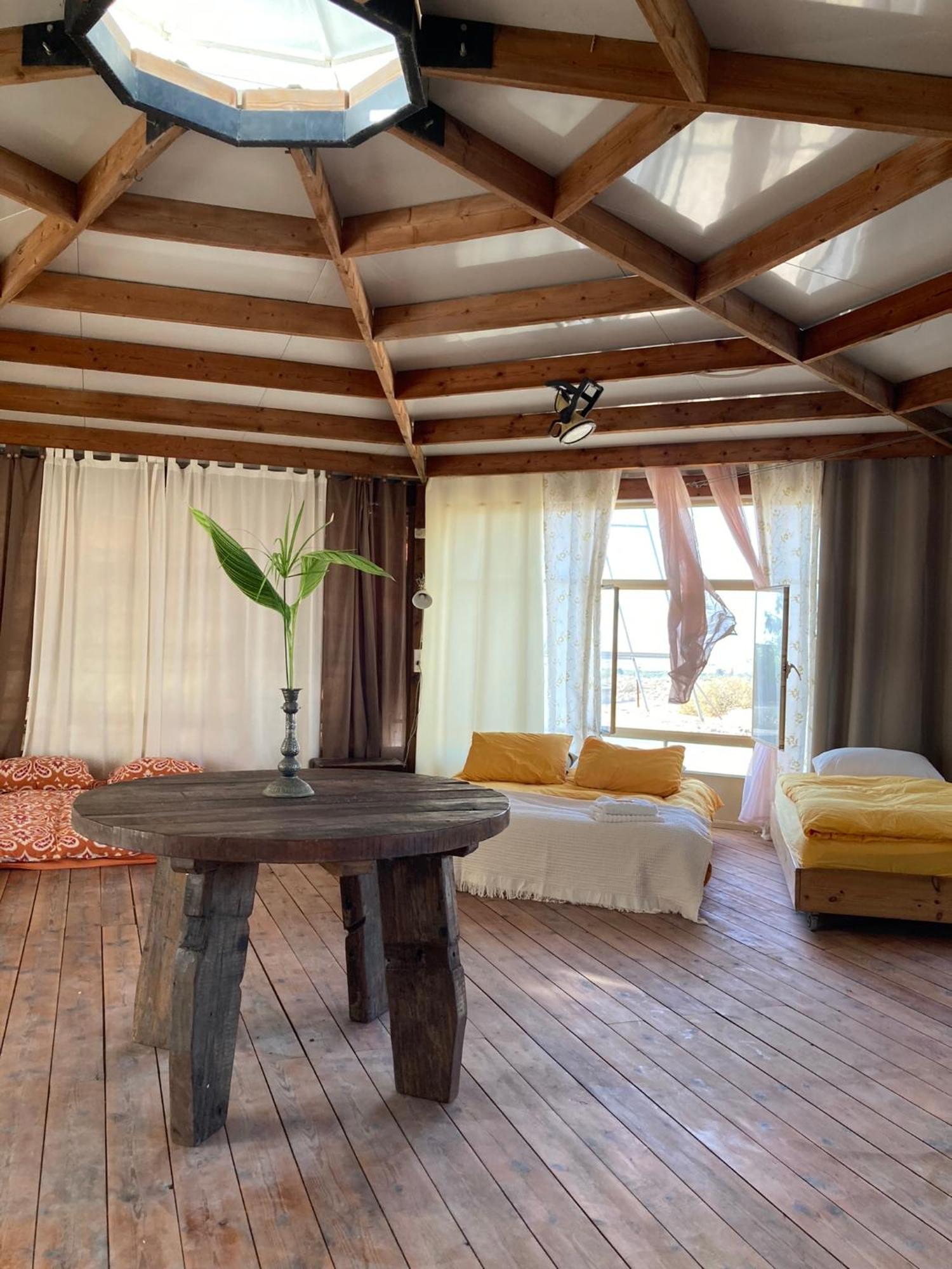 Tobiana Desert Lodging Negev 'Ezuz Экстерьер фото